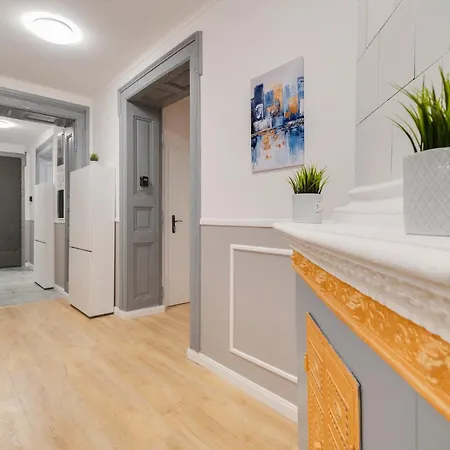 Centrum 5 7 Prochnika 21