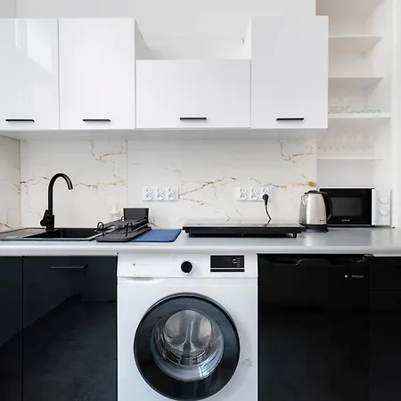 公寓式酒店 Centrum 5 7 Prochnika 21 罗兹