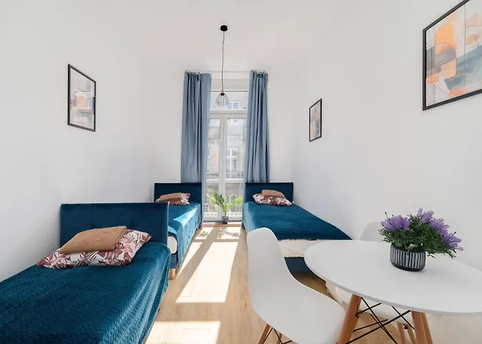 Centrum 5 7 Prochnika 21 公寓式酒店 *